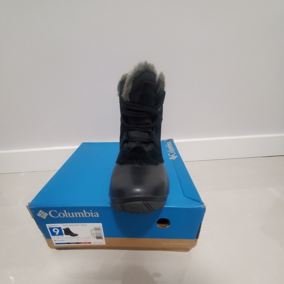 COLUMBIA SIERRA  SUMMETTE SHORTY WOMEN'S BOOTS SIZE. 9 - Picture 2 of 9